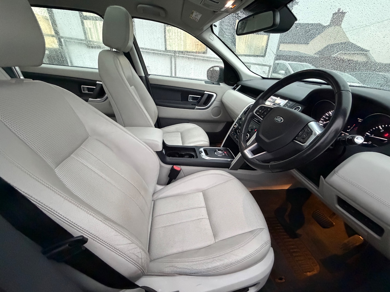 Used Land Rover Discovery Sport 2016 for sale - 77336893: Photo 11