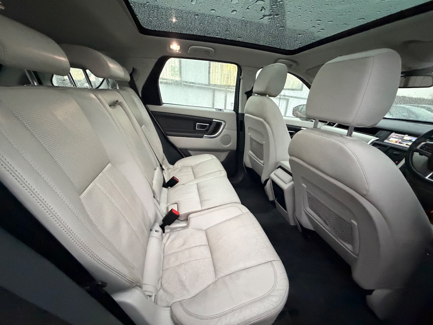 Used Land Rover Discovery Sport 2016 for sale - 77336893: Photo 14