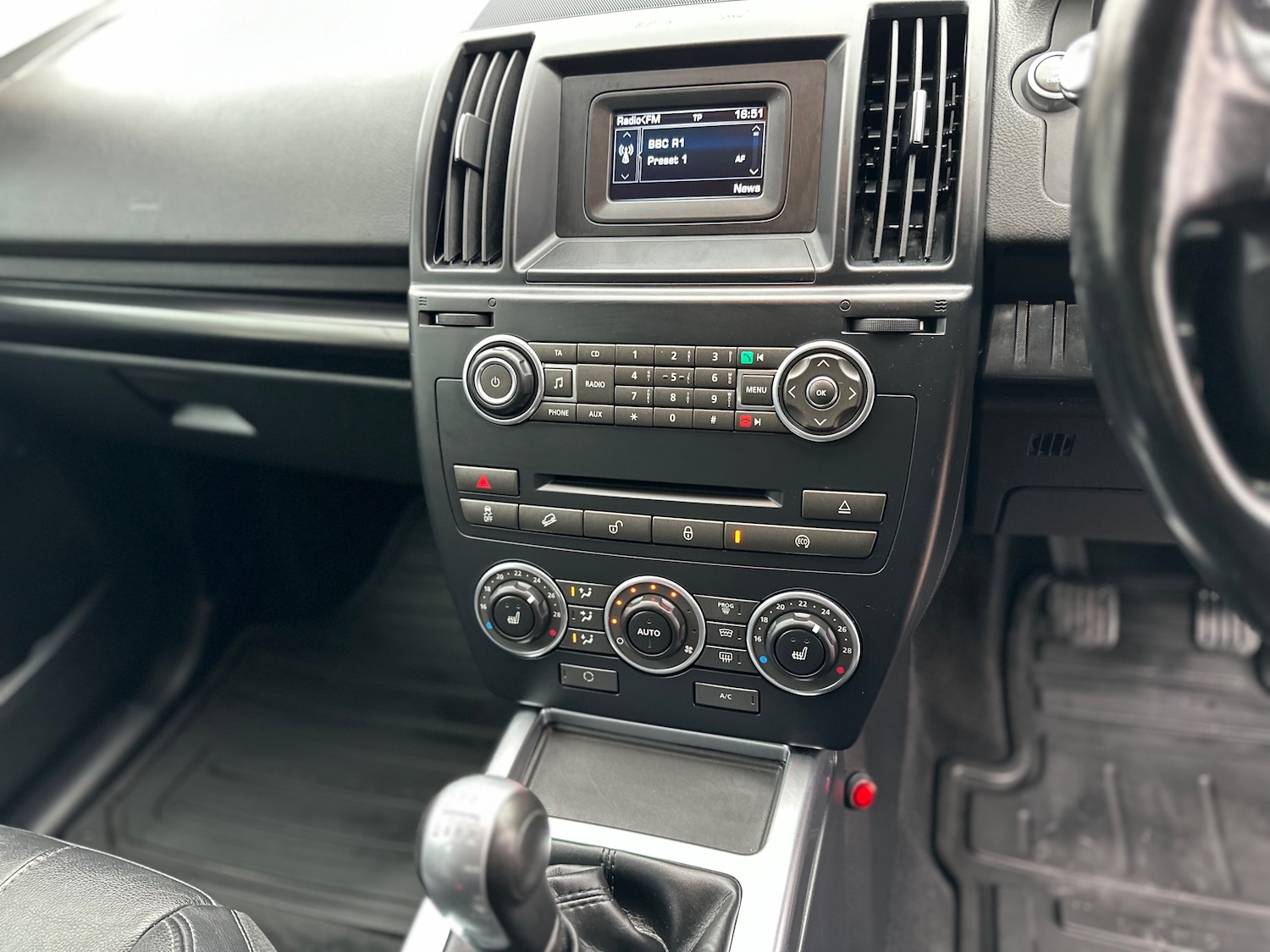 Used Land Rover Freelander 2014 for sale - 76495812: Photo 14