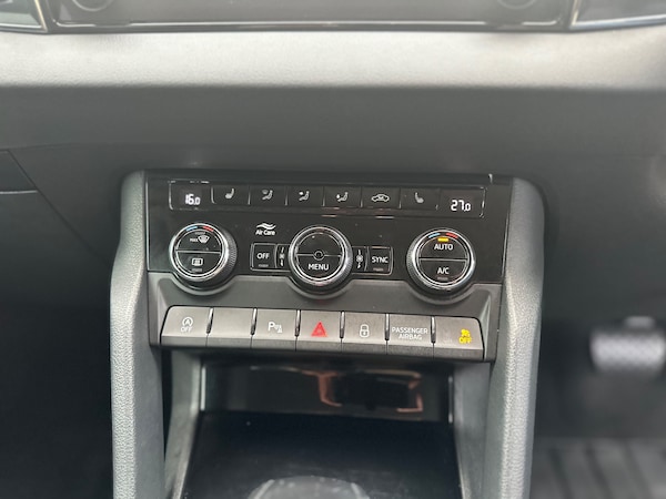 Used Skoda Karoq 2018 for sale - 76169270: Photo 11