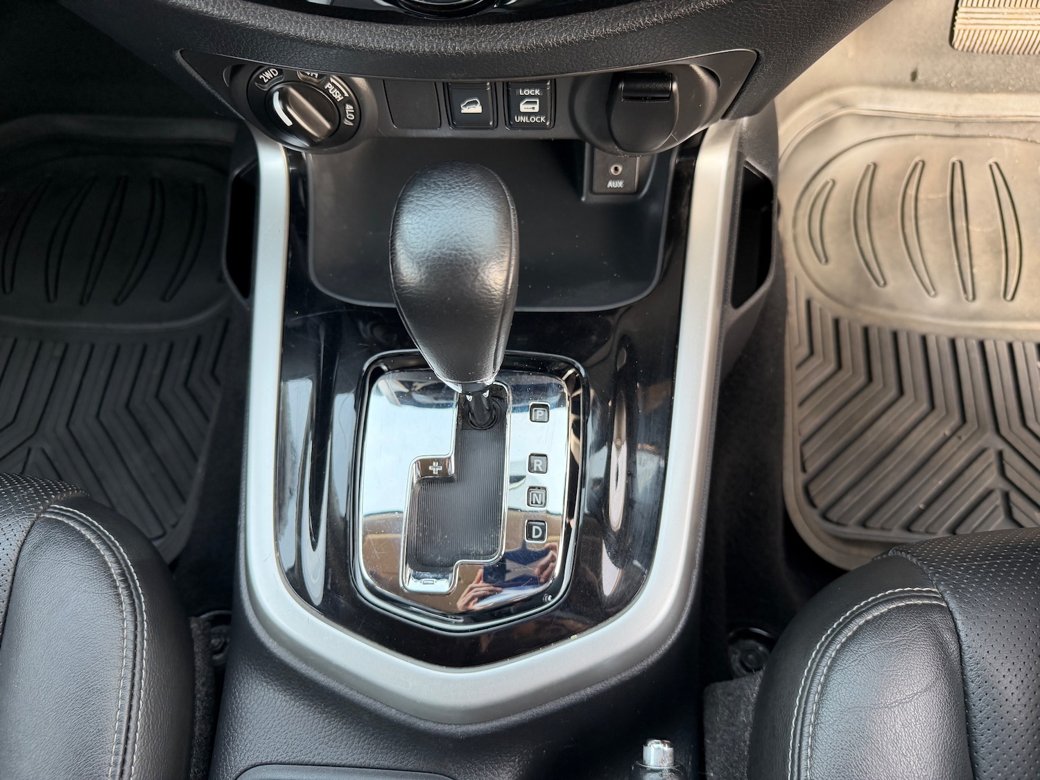 Used Nissan Navara 2018 for sale - 77979093: Photo 27