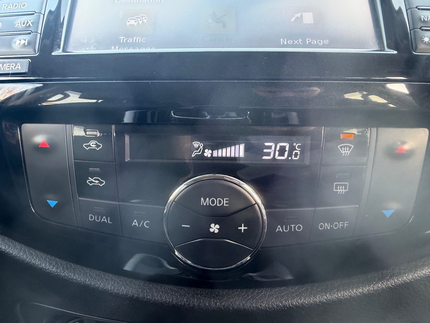 Used Nissan Navara 2018 for sale - 77979093: Photo 29