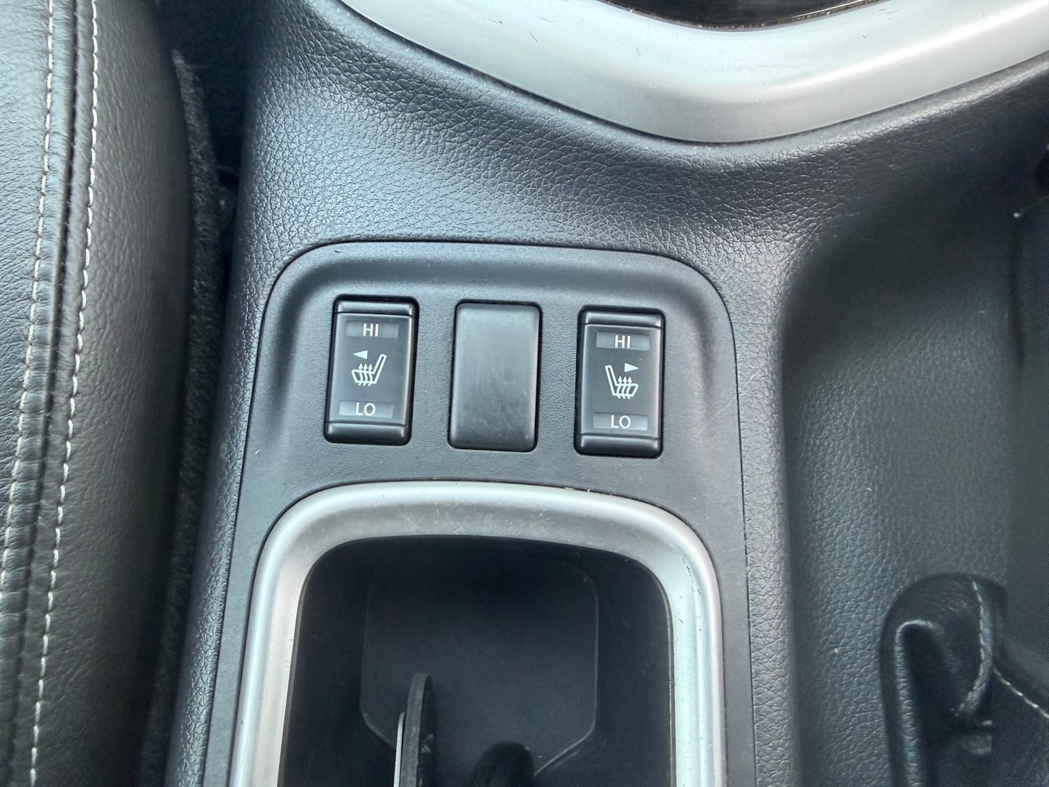 Used Nissan Navara 2018 for sale - 77979093: Photo 30