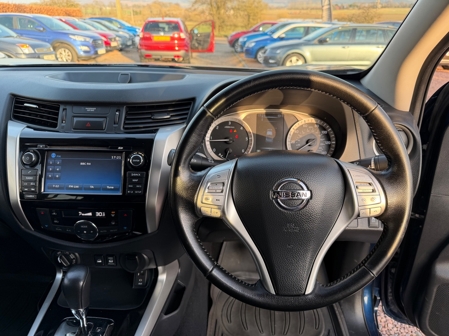 Used Nissan Navara 2018 for sale - 77979093: Photo 31