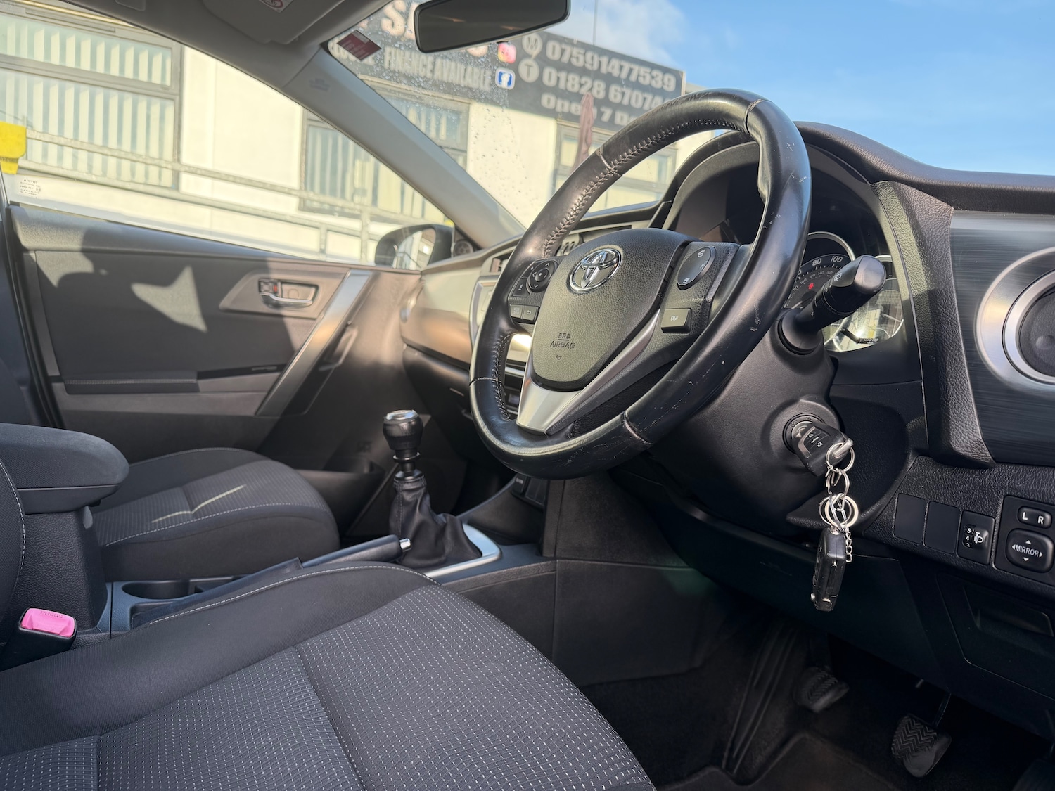 Used Toyota Auris 2014 for sale - 77355170: Photo 12