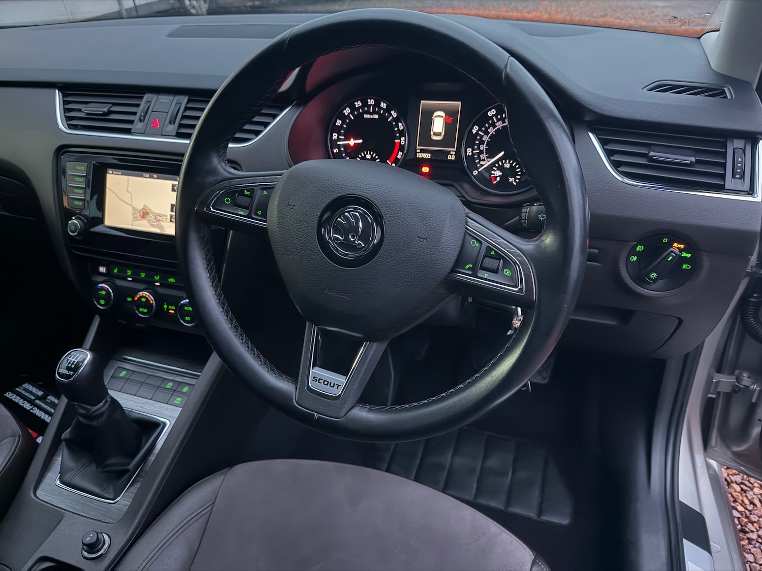 Used Skoda Octavia 2015 for sale - 77394201: Photo 6