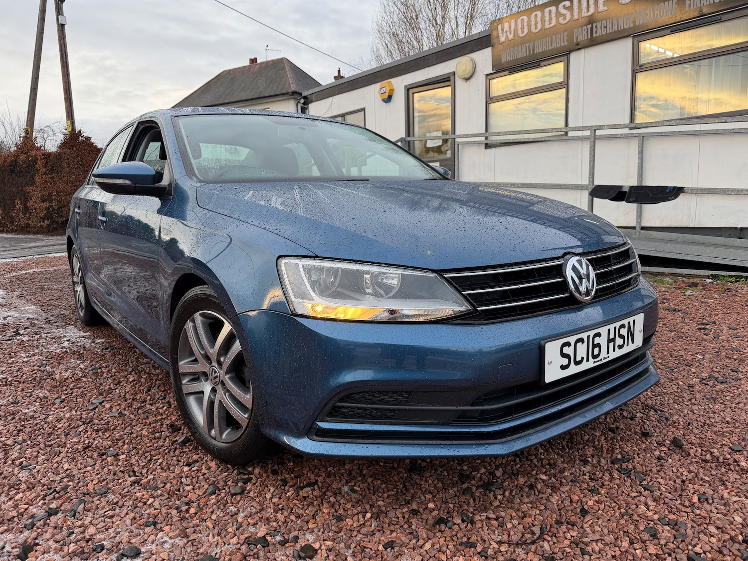 Used Volkswagen Jetta 2016 for sale - 77128699: Photo 2