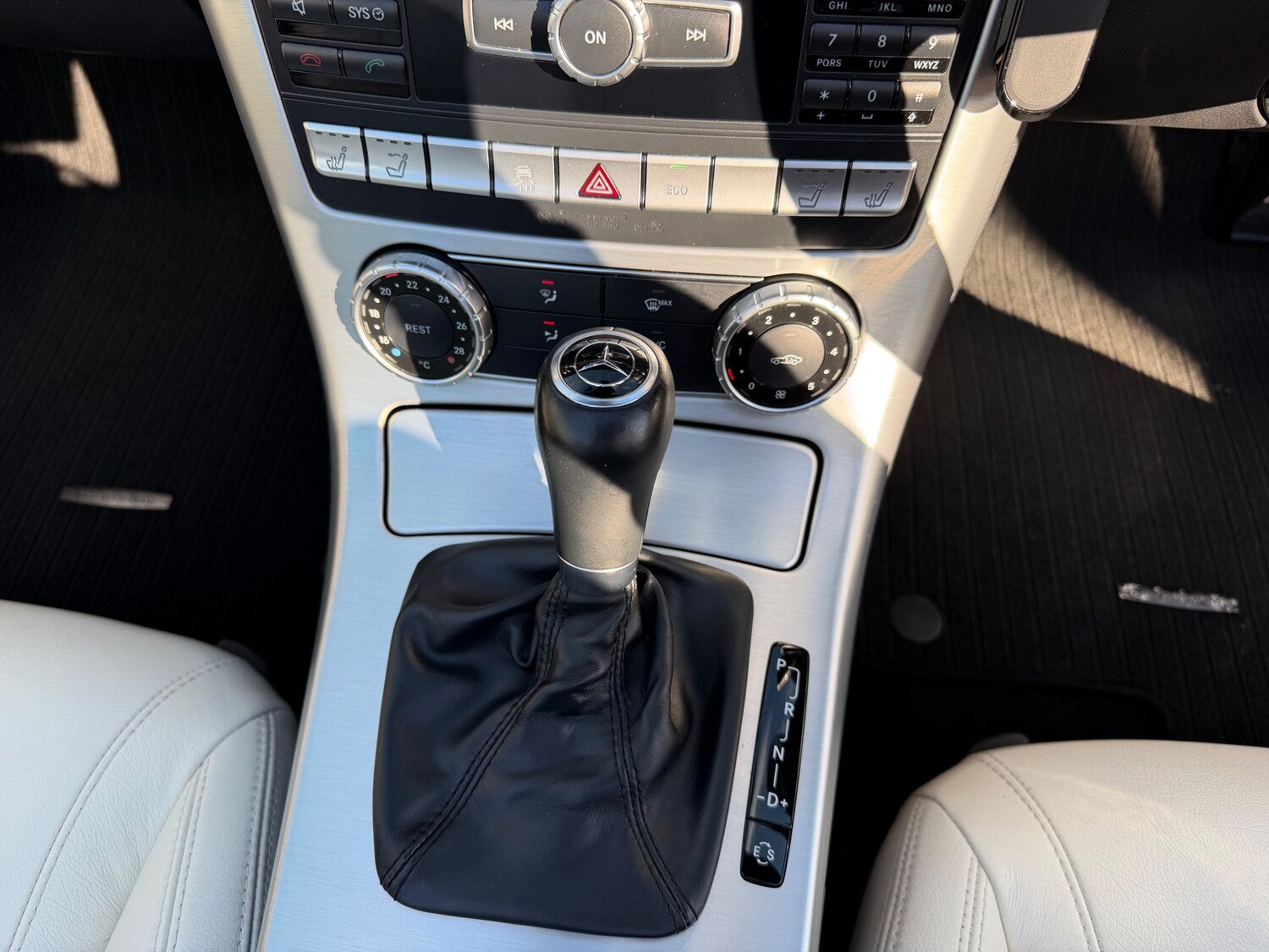 Used Mercedes-Benz SLK 2014 for sale - 78092296: Photo 18