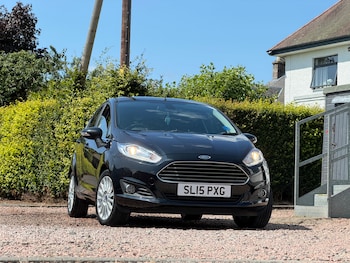 Used Ford Fiesta 2015 for sale - 79270285: Photo