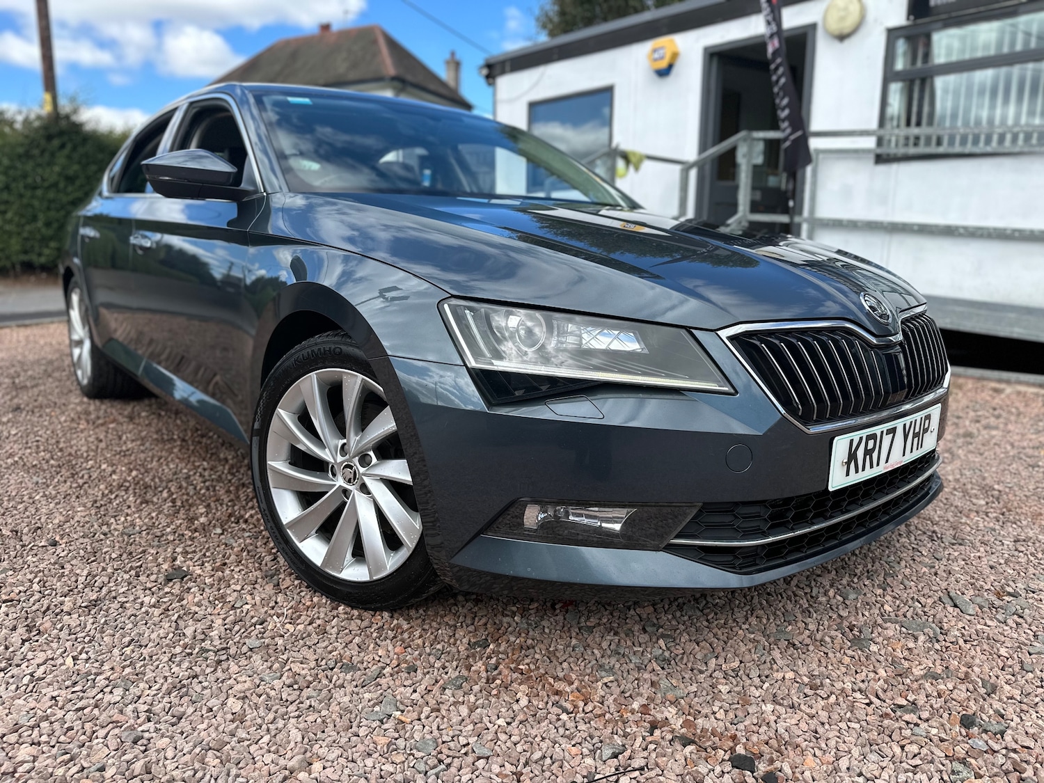 Used Skoda Superb 2017 for sale - 75974963: Photo 1