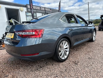 Used Skoda Superb 2017 for sale - 75974963: Photo