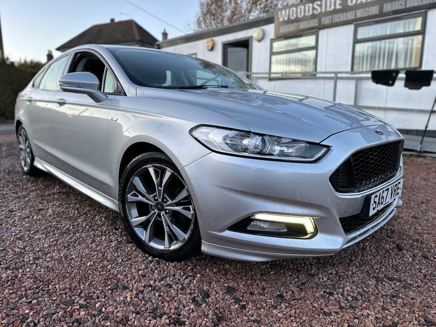 Used Ford Mondeo 2017 for sale - 76438903: Photo 2