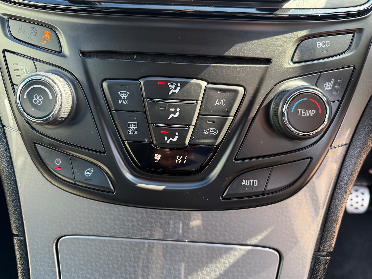 Used Vauxhall Insignia 2015 for sale - 78122236: Photo 21