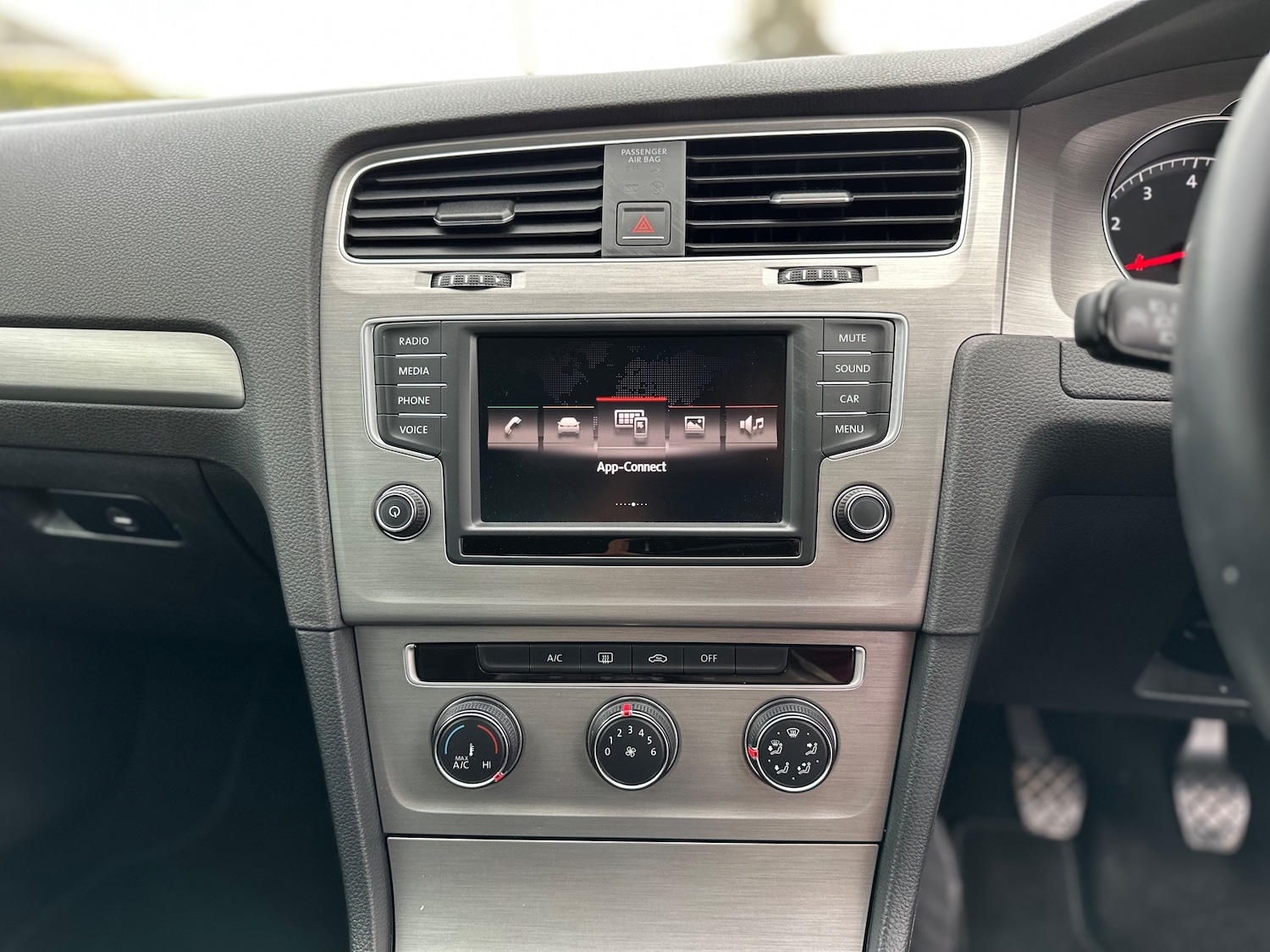 Used Volkswagen Golf 2015 for sale - 76211671: Photo 14