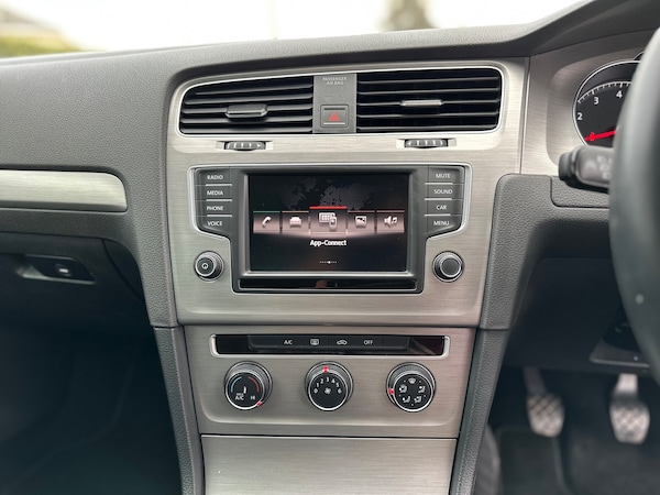 Used Volkswagen Golf 2015 for sale - 76211671: Photo 14