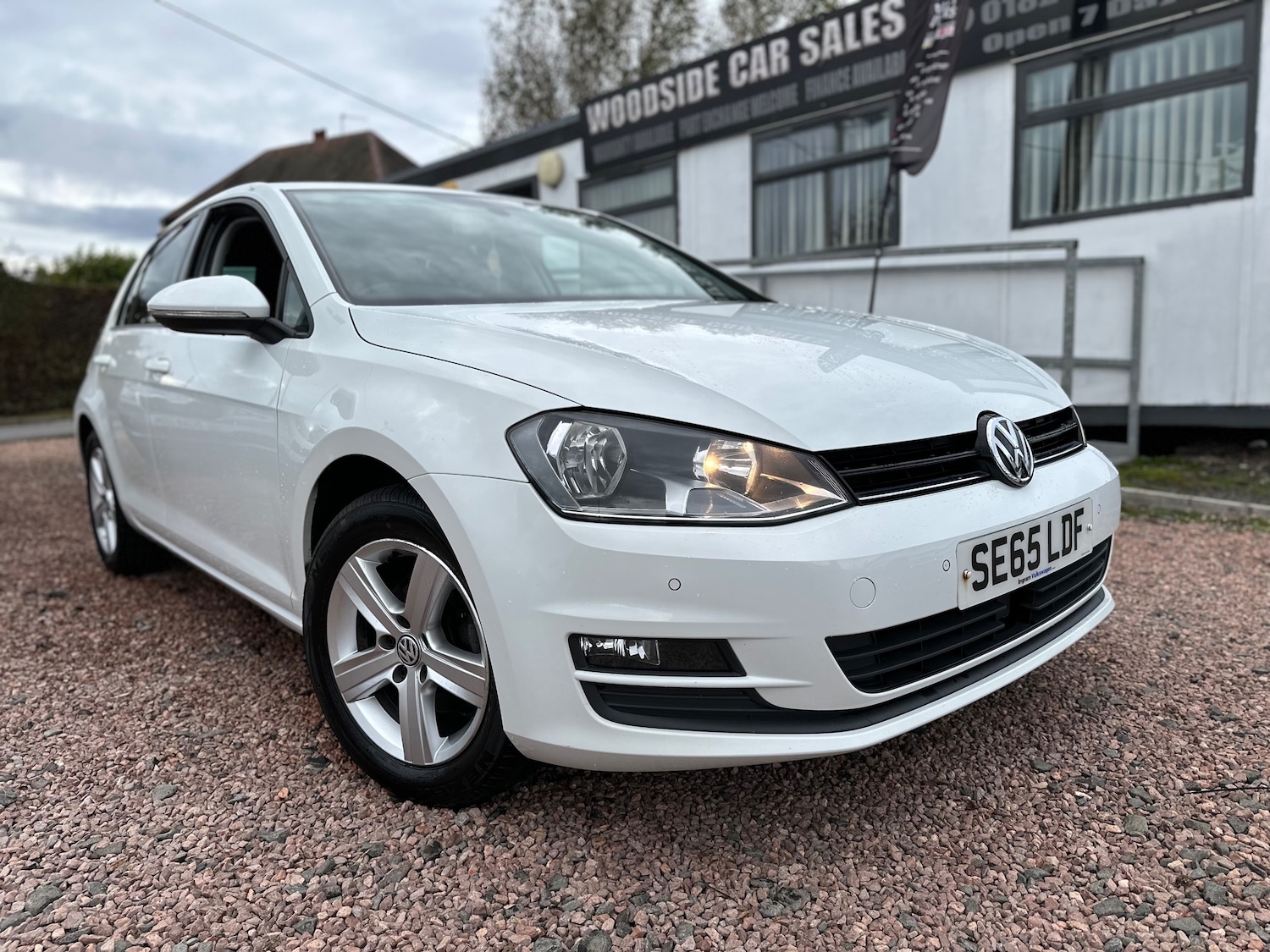 Used Volkswagen Golf 2015 for sale - 76211671: Photo 2