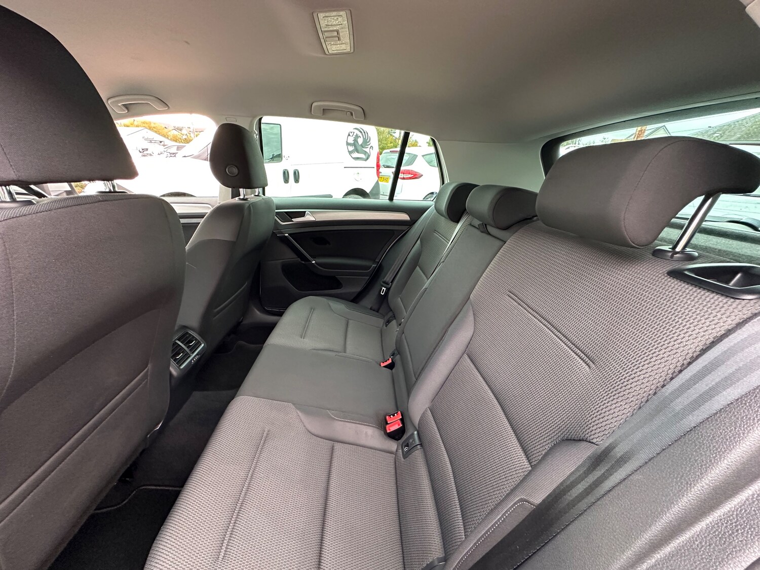 Used Volkswagen Golf 2015 for sale - 76211671: Photo 28