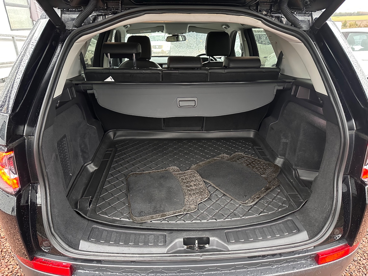 Used Land Rover Discovery Sport 2018 for sale - 76165154: Photo 17