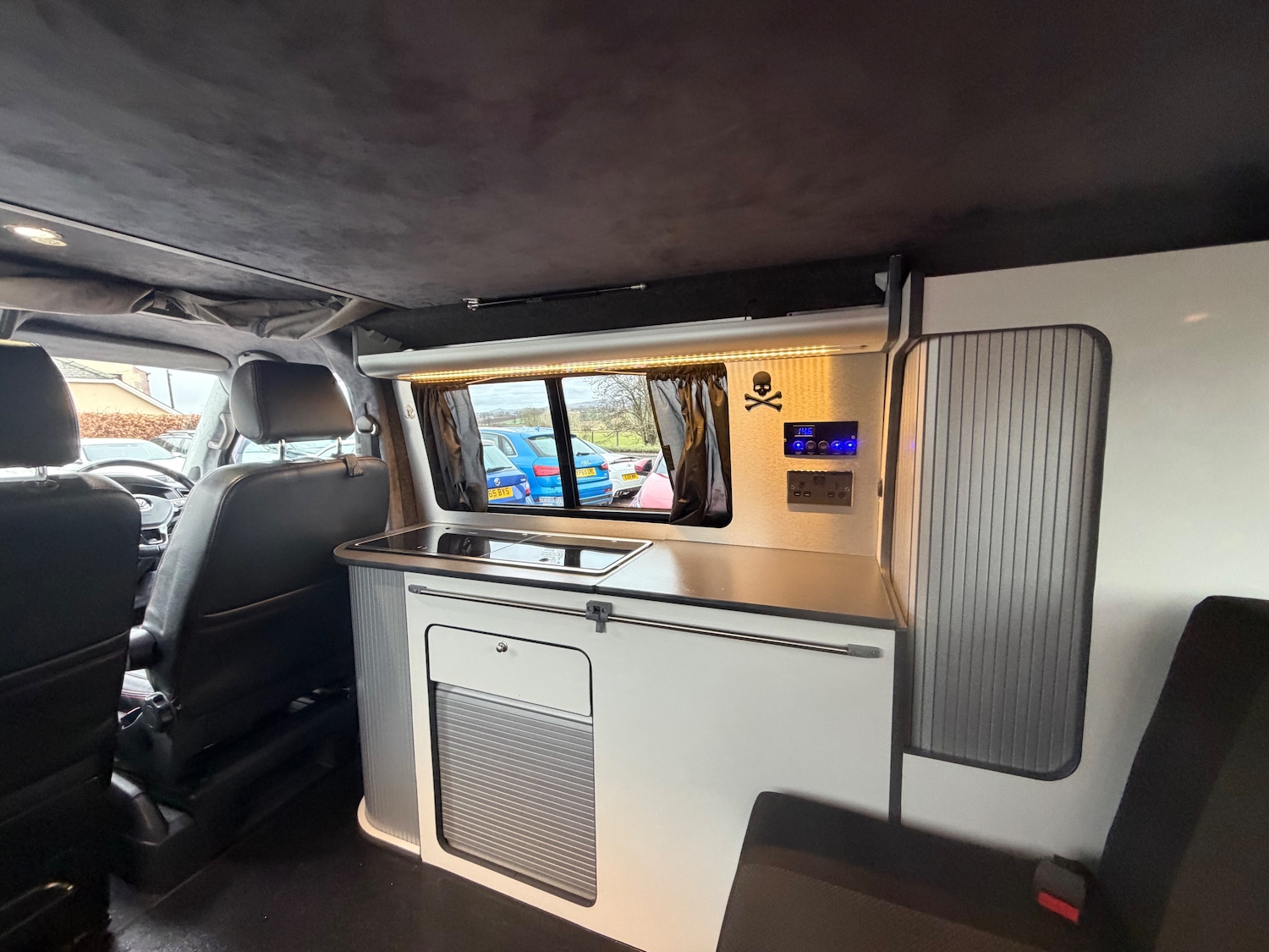 Used Volkswagen Transporter 2016 for sale - 78053660: Photo 48