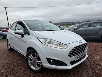 Used Ford Fiesta 2016 for sale - 77673999: Photo