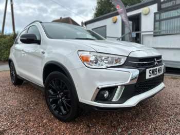 2019 (19) - 1.6 Black 5dr