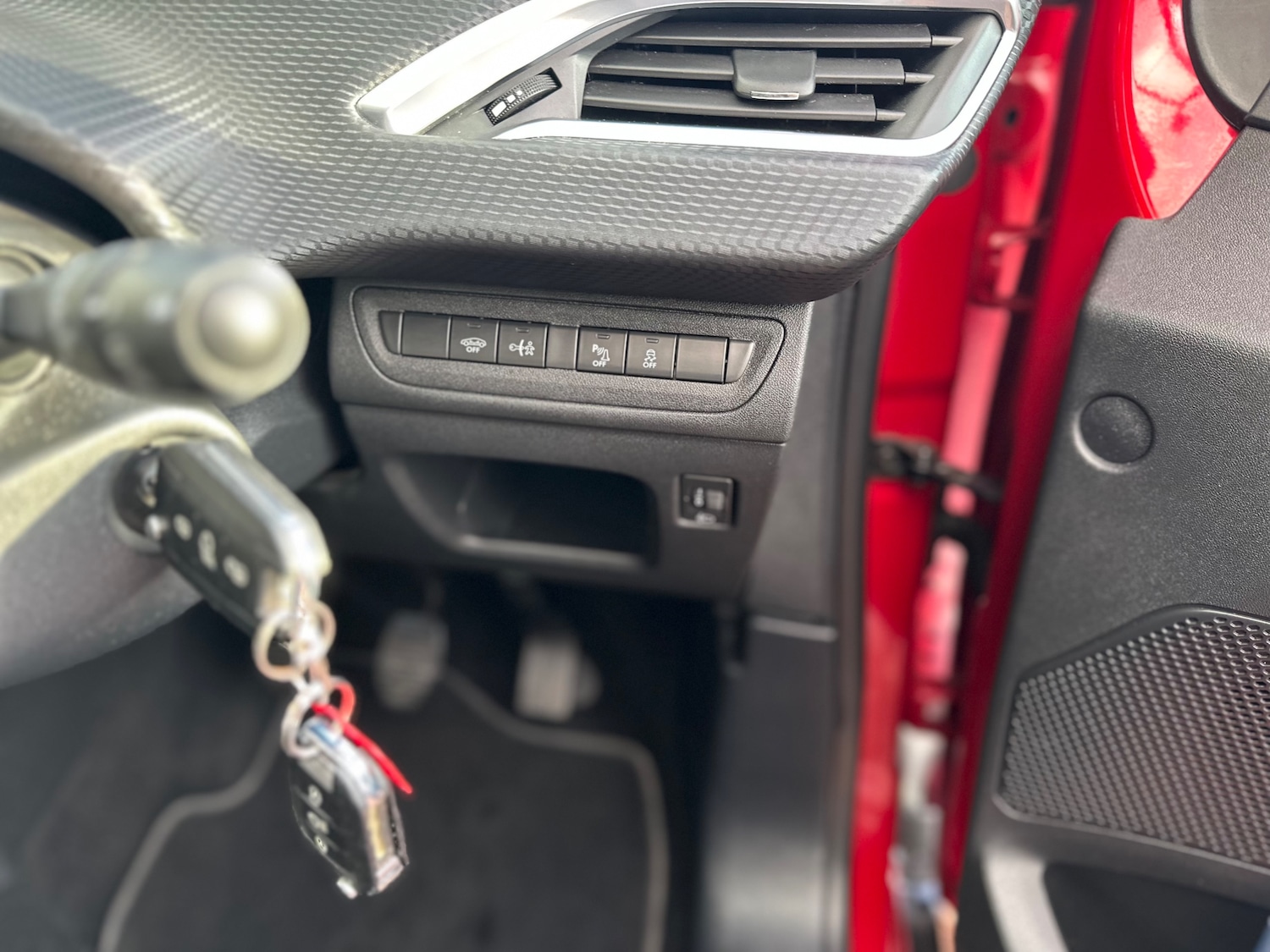 Used Peugeot 2008 2016 for sale - 76819722: Photo 14