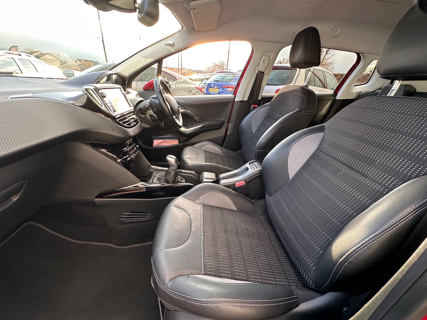 Used Peugeot 2008 2016 for sale - 76819722: Photo 25