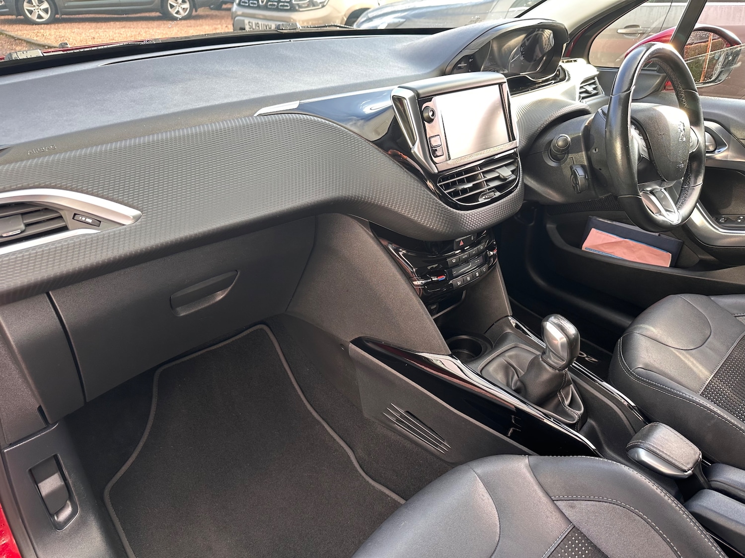 Used Peugeot 2008 2016 for sale - 76819722: Photo 27