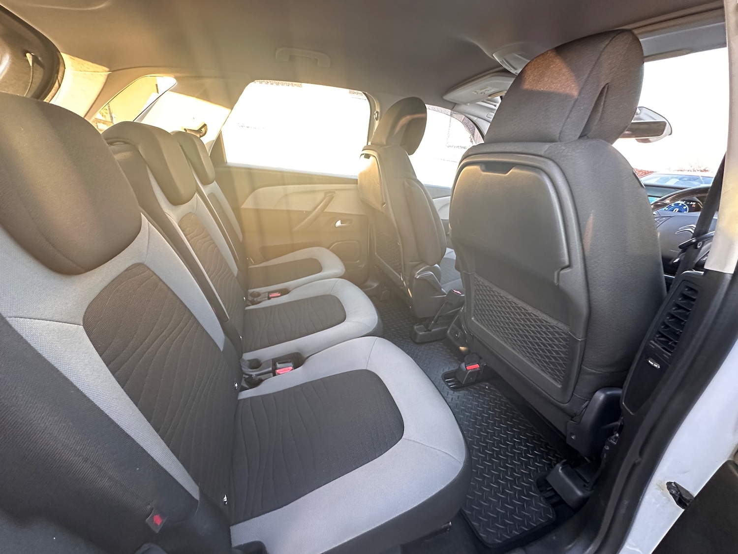 Used Citroen C4 Picasso 2015 for sale - 76581280: Photo 13