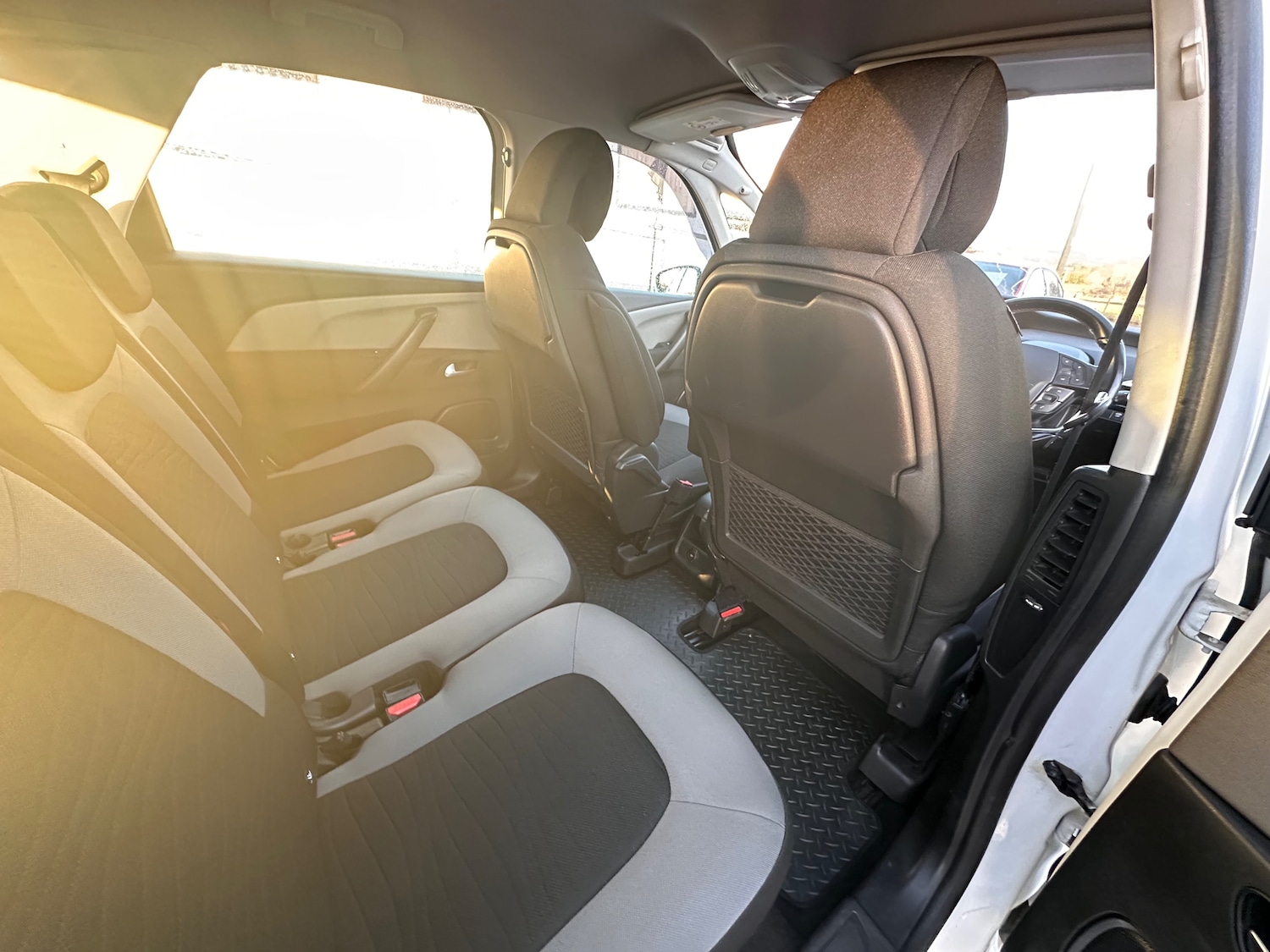 Used Citroen C4 Picasso 2015 for sale - 76581280: Photo 15