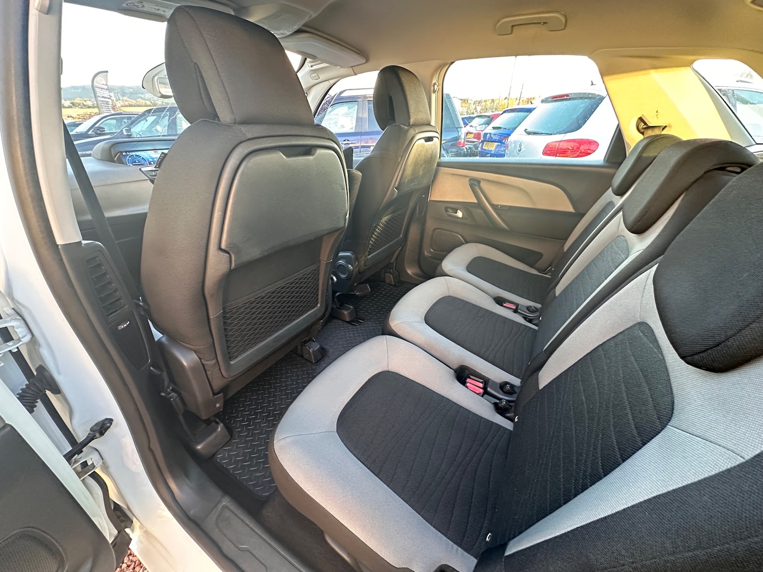 Used Citroen C4 Picasso 2015 for sale - 76581280: Photo 18