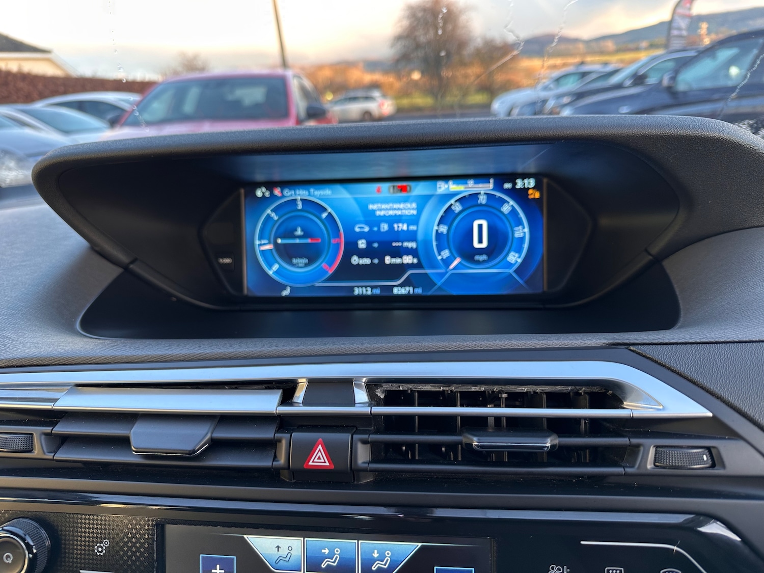 Used Citroen C4 Picasso 2015 for sale - 76581280: Photo 24