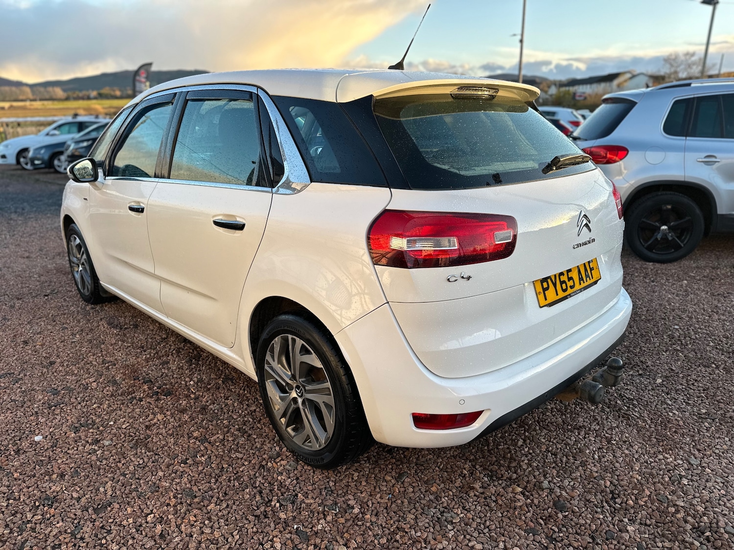 Used Citroen C4 Picasso 2015 for sale - 76581280: Photo 6