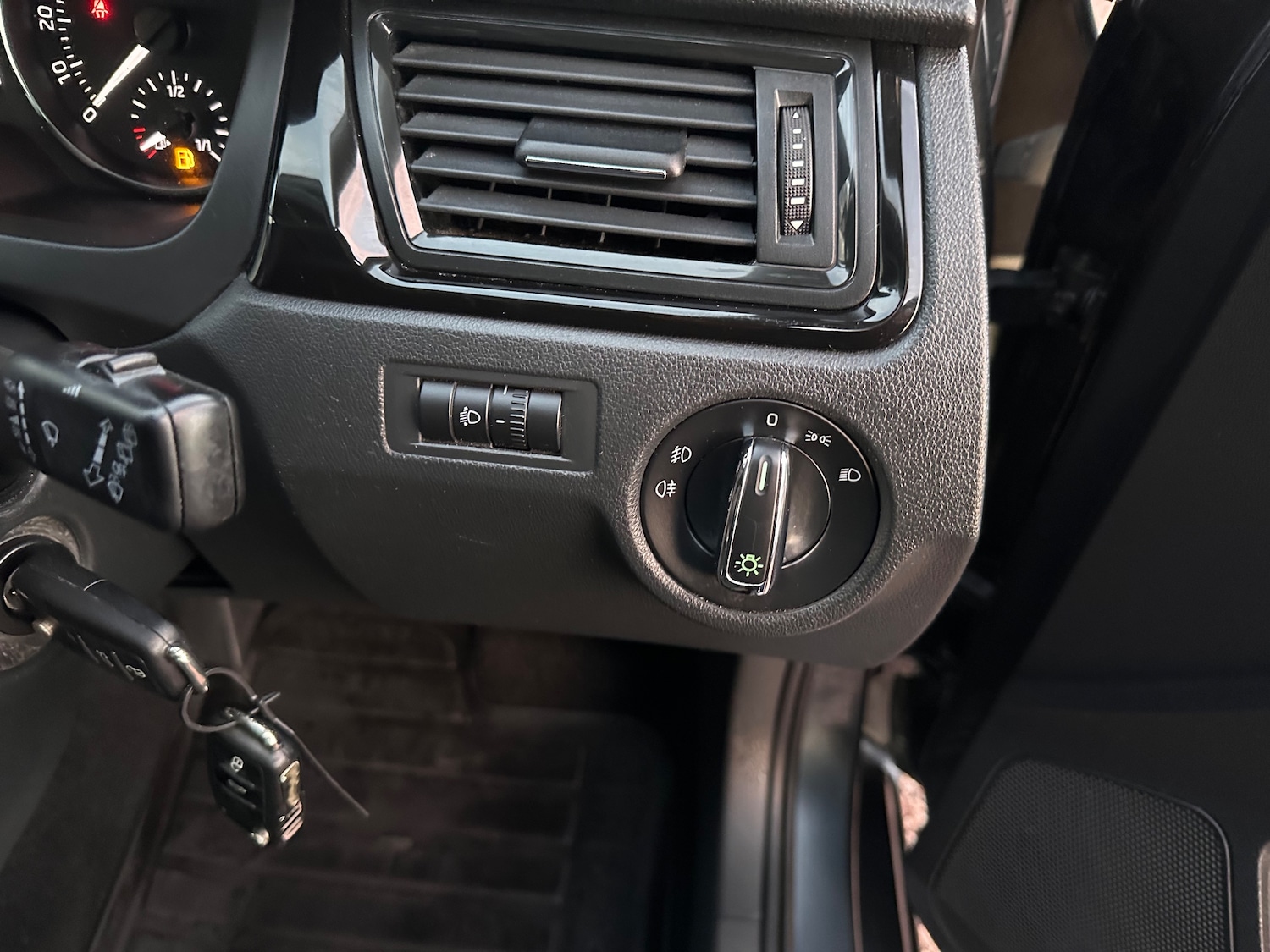 Used Skoda Rapid Spaceback 2015 for sale - 76395557: Photo 10