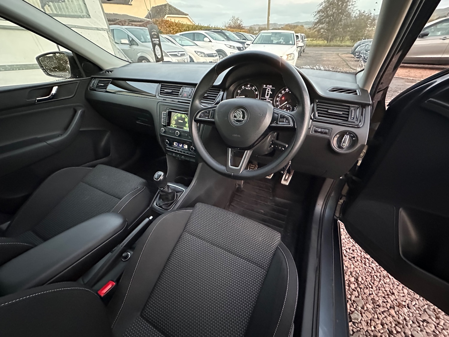 Used Skoda Rapid Spaceback 2015 for sale - 76395557: Photo 16