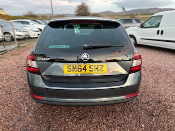 Used Skoda Rapid Spaceback 2015 for sale - 76395557: Photo