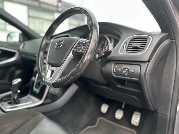 Used Volvo V40 2018 for sale - 75766584: Photo 11