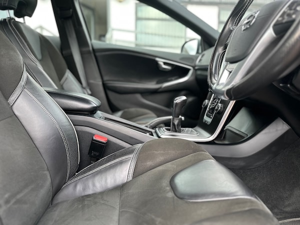 Used Volvo V40 2018 for sale - 75766584: Photo 13