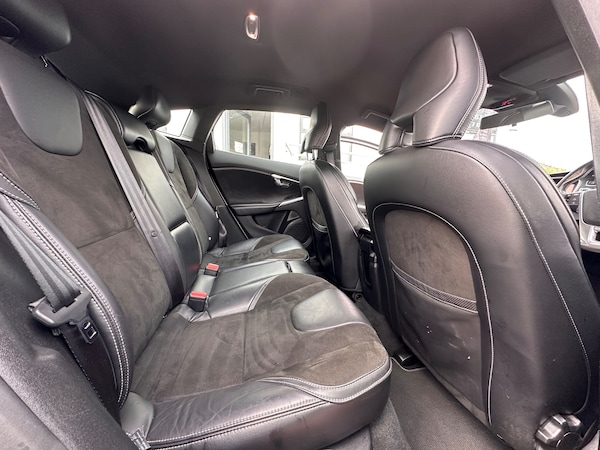 Used Volvo V40 2018 for sale - 75766584: Photo 20