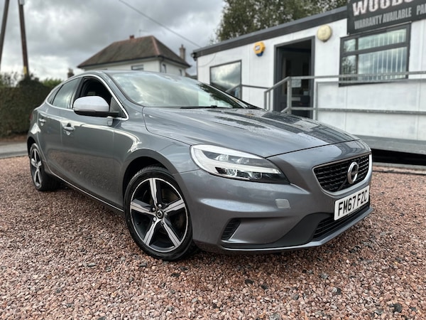 Used Volvo V40 2018 for sale - 75766584: Photo 3