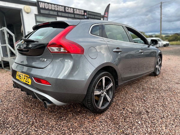 Used Volvo V40 2018 for sale - 75766584: Photo 4