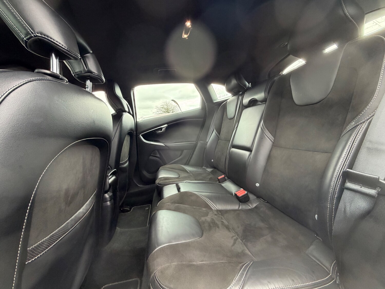 Used Volvo V40 2018 for sale - 77813452: Photo 15