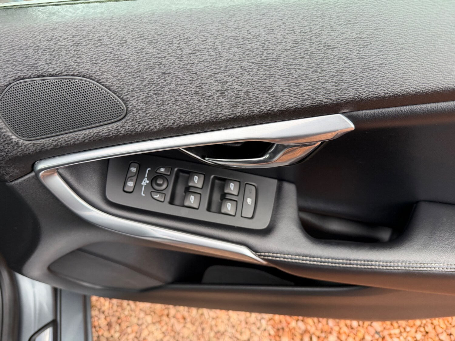 Used Volvo V40 2018 for sale - 77813452: Photo 19