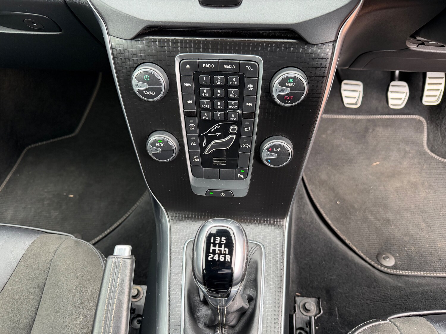 Used Volvo V40 2018 for sale - 77813452: Photo 22