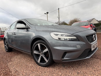 Used Volvo V40 2018 for sale - 77813452: Photo