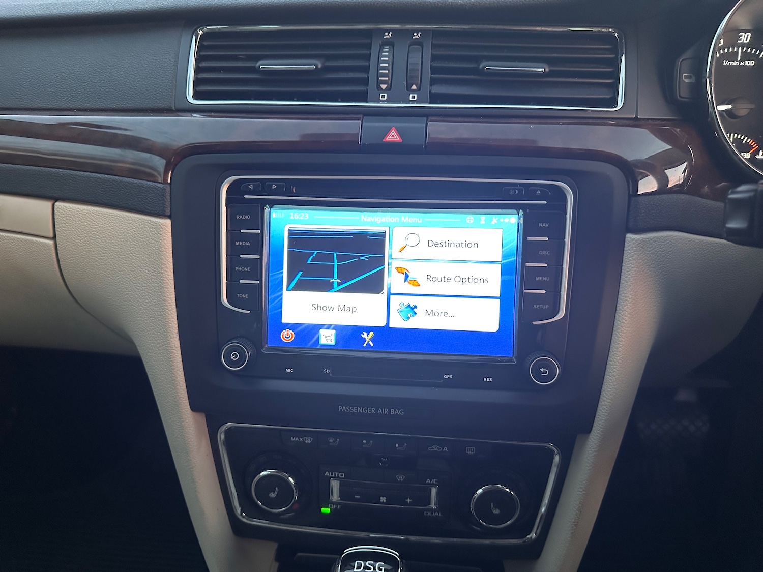 Used Skoda Superb 2014 for sale - 76535007: Photo 14