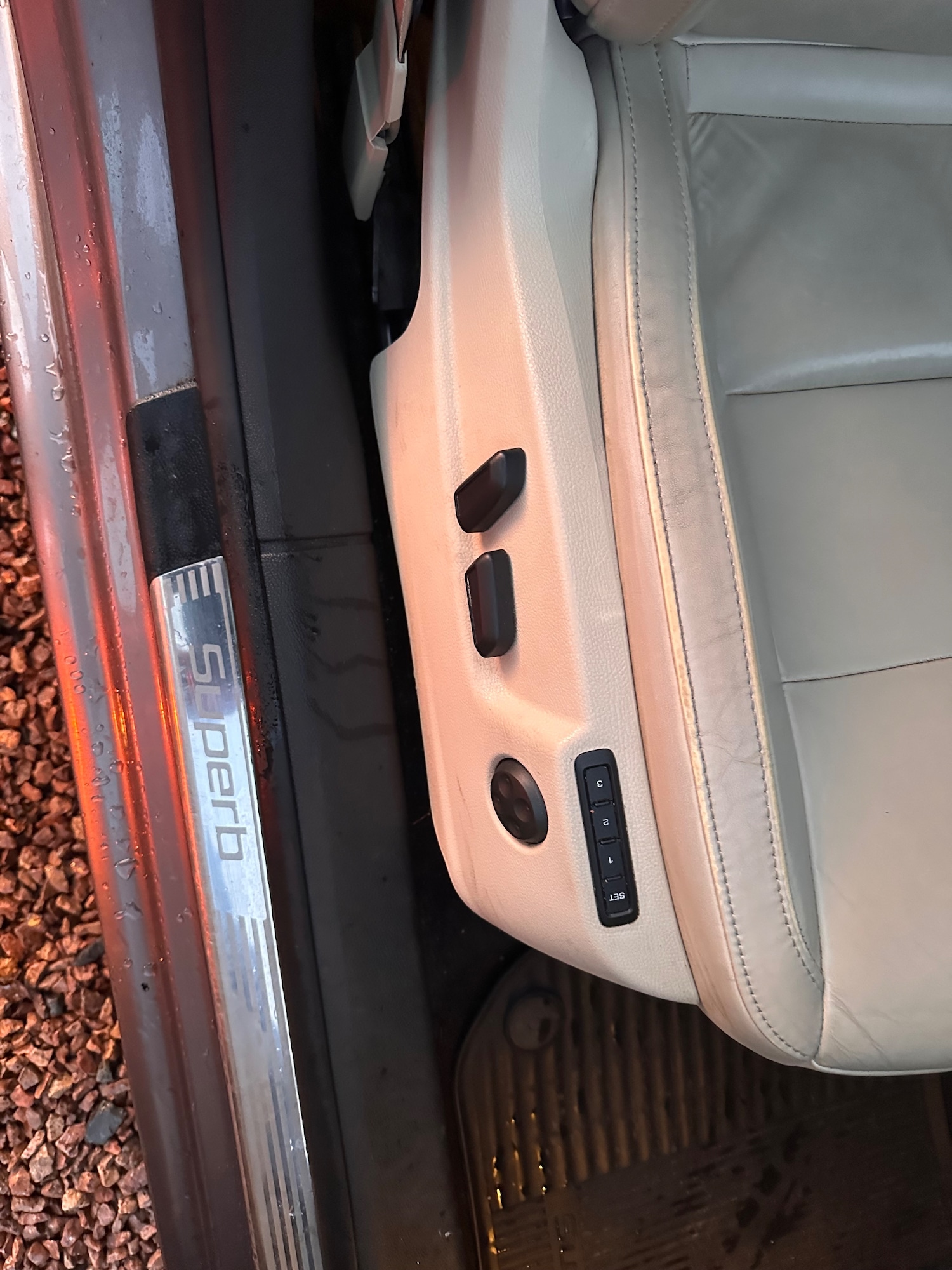 Used Skoda Superb 2014 for sale - 76535007: Photo 17