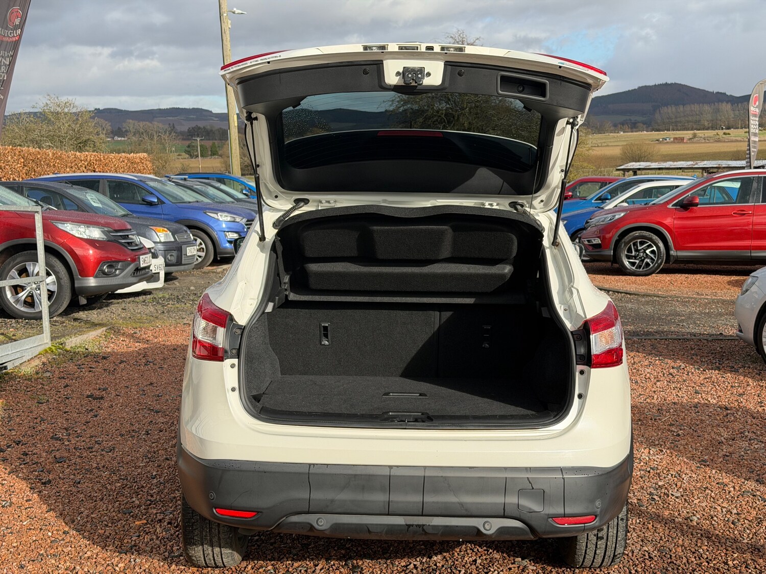 Used Nissan Qashqai 2015 for sale - 78069759: Photo 14