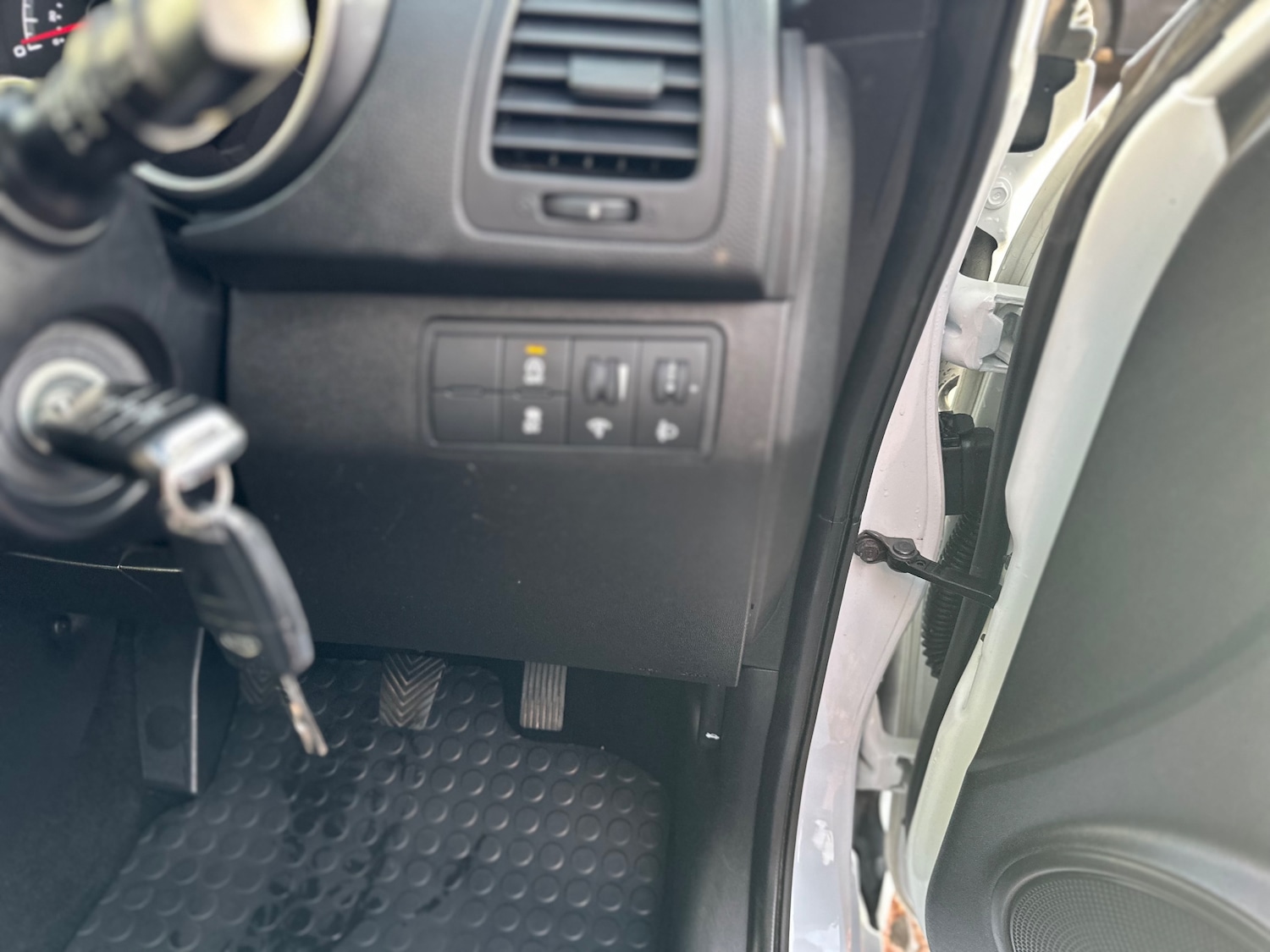 Used Kia Venga 2017 for sale - 76748523: Photo 12