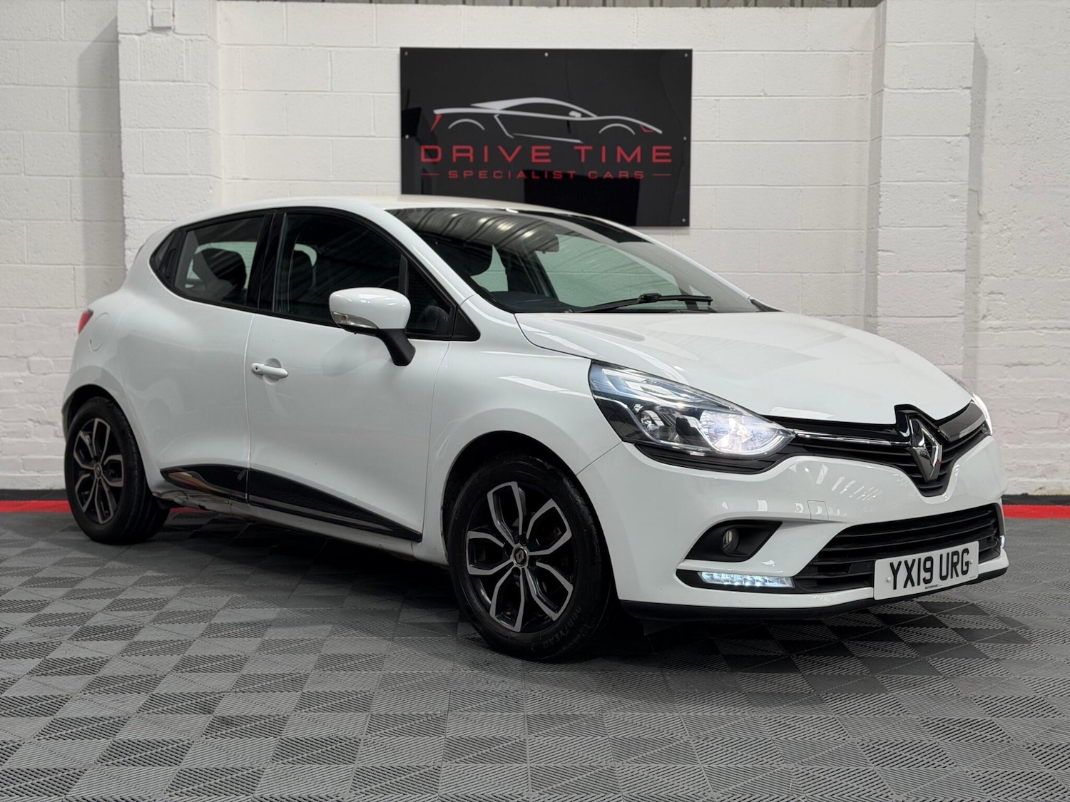 Used Renault Clio 2019 for sale - 78019402: Photo 1